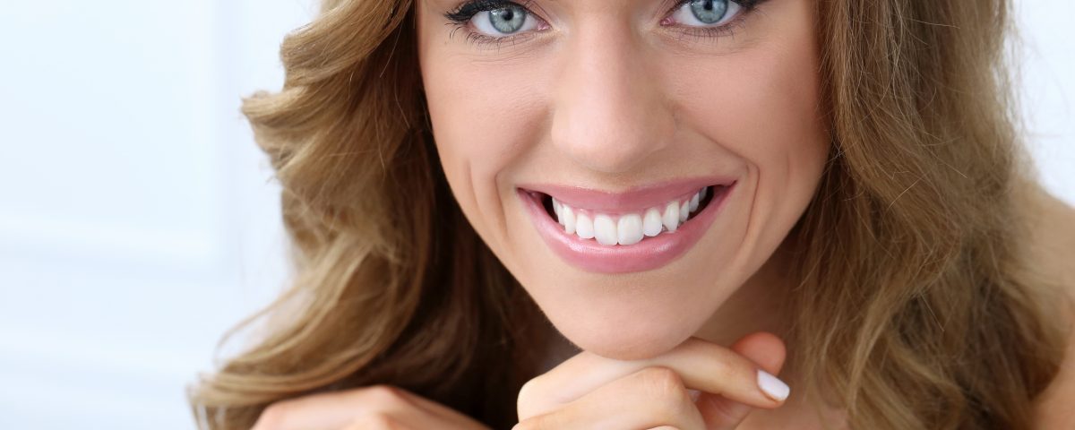 Skutki uboczne stosowania wybielania zębów w domu