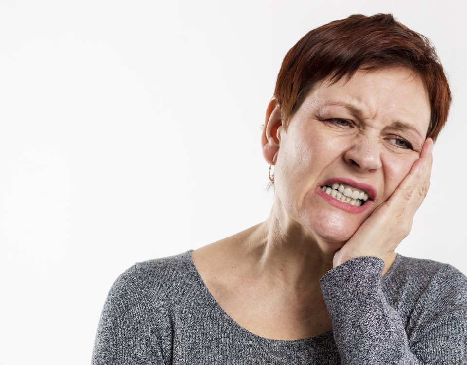 Jak zapobiegać powstawaniu kamienia nazębnego i dlaczego jest on szkodliwy dla zdrowia zębów?